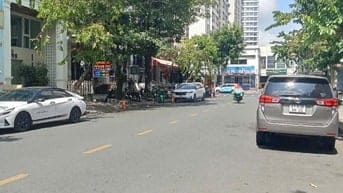 Cho thuê mặt bằng tầng trệt nhà phố Lê Văn Thiêm, PMH , Quận 7 giá tốt