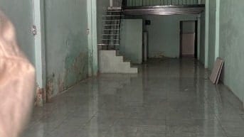 Nhà trống 100m2, 1 phòng ngủ, đường Bình Long Q.Tân Phú