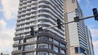 BÁN NHÀ GÓC NGÃ TƯ 2 MẶT TIỀN CÓ DÒNG TIỀN > 500 TRIỆU/ THÁNG