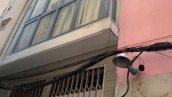 Cần cho thuê nhà nguyên căn địa chỉ 160 /5 b đường Bùi Thị Xuân, Quận 