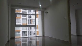 Chính chủ cho thuê căn hộ SkyWay-Conic-B.Chánh. Căn góc, 70m2, tầng 17