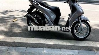 Xe tay ga SH 125 màu bạc nguyên bản