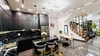 Bán nhà phố Đại La,quận Hai Bà Trưng,54m,sát mặt phố, nội thất cao cấp