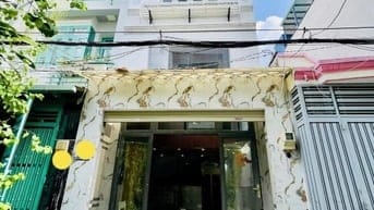 Đi nước ngoài định cư bán gấp nhà ở đường Lê Đại Hành, phường 11, quận