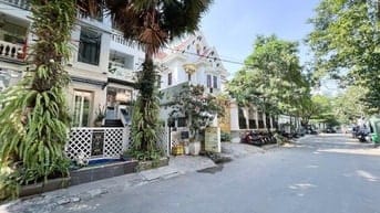 SANG GẤP LÔ ĐẤT MẶT TIỀN ĐƯỜNG 3/2_SỔ SẲN_XÂY TỰ DO_TIỆN KD MUA BÁN