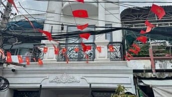 Chính chủ ngộp bank cần bán gấp nhà hẻm 6m Văn Cao [ 4m x 20m] 3 lầu