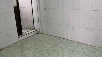 Nhà cho thuê nguyên căn có gác suốt đường Sư Vạn Hạnh Phường 9 quận 5