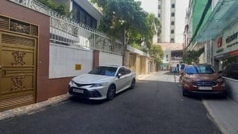 Bán CHDV 5 tầng-Thang Máy, HĐ thuê 65 triệu. HXH Hoàng Văn Thụ
