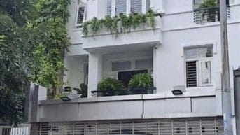 Biệt Thự :192m2 /3TẦNG / DT:8X24 /Chỉ 27tỷ5
