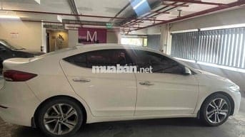 Hyundai Elantra 2018 2.0 AT - 10000 km