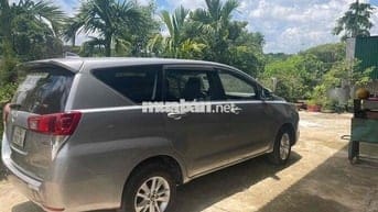 Toyota Innova 2017 2.0E - 90000 km