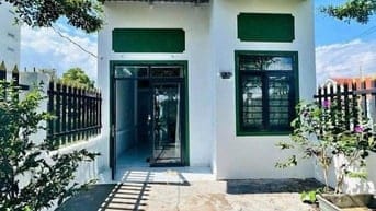 Chủ ngộp bán gấp căn nhà ngay TX Trảng Bàng 120m2 shr. Giá 650tr 