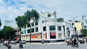 BÁN GẤP CĂN GÓC 2 MT HẬU GIANG P.12 Q6 DT 13m X 33m giá 95 tỷ