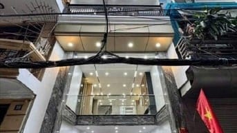  Bán nhà đẹp phố Phạm Tuấn Tài, DT 62 m2, 7 tầng thang máy, phân lô, ô