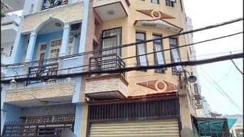 Góc Cô Bắc-Cô Giang,4Tầng,5PN,Khu Vực An Ninh, Sạch Sẻ,Cho Thuê Tốt