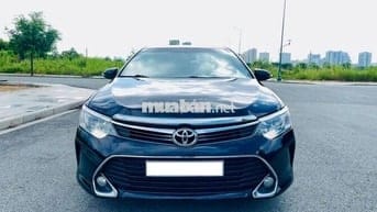 Chính chủ bán Toyota Camry 2.5Q - Form mới