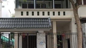 Cần Bán nhanh biệt thự đơn lập khu ĐTViệt Hưng, DT 234m2, chưa đến 50t