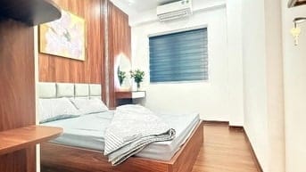6 Tầng Thang máy DT 50 m2 MT 6 m  giá 15 Tỷ 