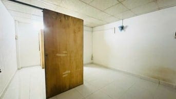 Bán nhà ngay sau chợ Tân Bình, đường Bùi Thế Mỹ, 4x6m, 1 lầu, 2tỷ8