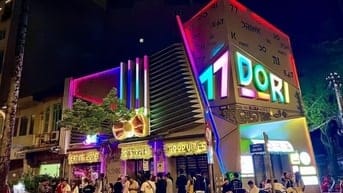 CHO THUÊ NHÀ GÓC 2MT: TÔN THẤT ĐẠM + HÀM NGHI, P.NTB, QUẬN 1, TP.HCM