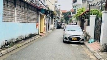 ĐẤT HIẾM NGỌC THỤY - LÔ GÓC - OTO TRÁNH - 2 MẶT NGÕ OTO THÔNG - 8.9 TỶ