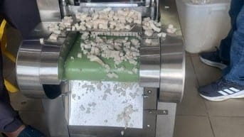 Máy cắt da heo,mỡ heo,máy cắt hạt lựu mỡ heo sấy giòn