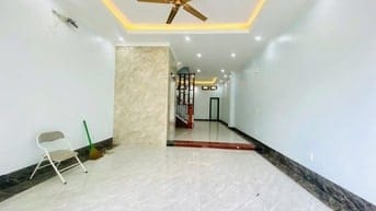Bán nhà Thịnh Liệt 75m, 5 tầng, có thang máy, ngõ ô tô, vỉa hè. 16 tỷ