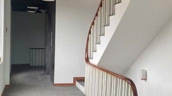 Bán nhà 3 t ngõ ô tô lý nam Đế DT 125m2 MT 8m sdcc 50ty.