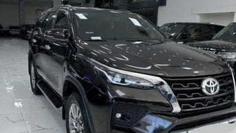 Bán Toyota Fortuner Máy Xăng 2 Cầu Số Tự Động 2021 đi 3,3V Km 