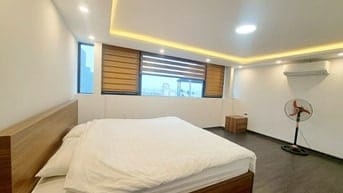 Bán nhà phố Tây Hồ, 150m2, 9 tầng, cho thuê dòng tiền, view hồ