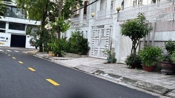 Bán gấp biệt thự KDC Trung Sơn, view giáp sông, liền kề Phú Mỹ Hưng