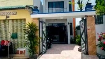 Cần bán gấp căn nhà giáp Bình Chánh 1 trệt 1 lầu 