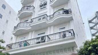 Bán tòa nhà dịch vụ, 5 tầng, 34p, 2mt trước sau, giá 20,8 tỷ. 