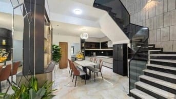 BÁN NHÀ 5 TẦNG, HẺM XE HƠI, NGAY CÔNG VIÊN TÂN PHONG - QUẬN 7, 5.2x14.