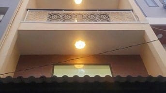 Nhà ngộp ngay AOEN Quận 8 , Đường ÂU DƯƠNG LÂN . DT 54m2. Gía 3t850