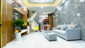 Chú Ba cần tiền bán nhanh nhà Mê Linh, Bình Thạnh. Ngay cầu Thị Nghè