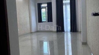 Cho thuê nhà hẻm 5m(XT) Thành Thái, P.14, Q.10 giá 10tr