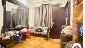 Bán nhà phố Nguyễn Văn Cừ ,5 tầng*33M2,lô góc ,5P ra phố cổ,giá 6,8 ỷ