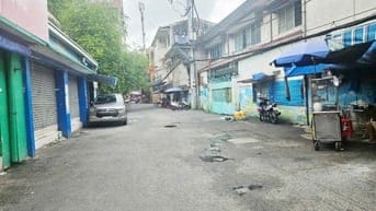 Bán tòa nhà CHDV 1 hầm 6 lầu có thang máy sát Q1 sát MT Lê Văn Duyệt