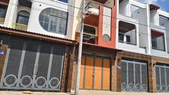CẦN BÁN CĂN NHÀ 113m2   , GẦN KCN CẦU TRÀM  CÁCH ,NGAY CHỢ BÌNH CHÁNH 