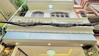 Nhà đẹp thoáng - Trương Định - DT 35m2 4 tầng MT 4.6m, giá rẻ 7.3 tỷ