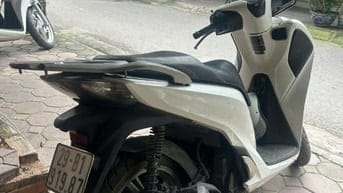 Chính chủ bán xe SH 150i ABS 2018 biển đẹp, xe đẹp nguyên zin mới 95%
