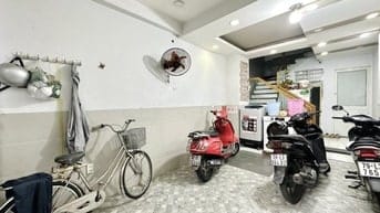 CHDV QUẬN 3- HOÀNG SA- HẺM XE TẢI 6M- 6 TẦNG/9 Phòng- cho thuê 50TR
