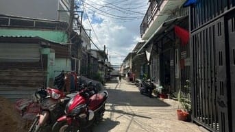 Bán nhà hẻm xe hơi đường phạm đăng giảng DT 4x23 đúc lửng bán 5,2 tỷ 