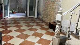 Bán nhà mặt phố hàng bạc 40 m 3 tầng 17,5 tỷ 