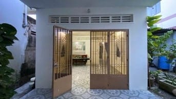 Cần bán gấp căn nhà cấp 4 ở 1/ Đ. Nguyễn Thị Huê  80m2 SHR giá 888tr