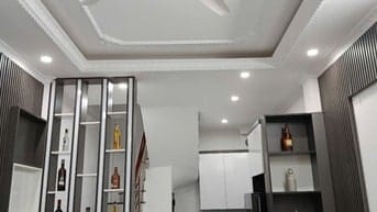 Bán nhà trong ngõ phố Minh Khai- Hai Bà Trưng, DT 32m2, 4,5 tầng