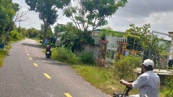 Chú Tư Kẹt tiền bán nhà 110m2 mới keng ở xã Tân Phú Trung - Củ Chi giá