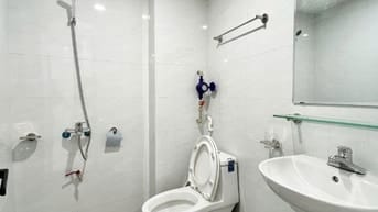 Khai trương tòa mới tại Hồ Tùng Mậu