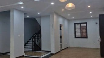 Chính chủ cho thuê nhà làm văn phòng 